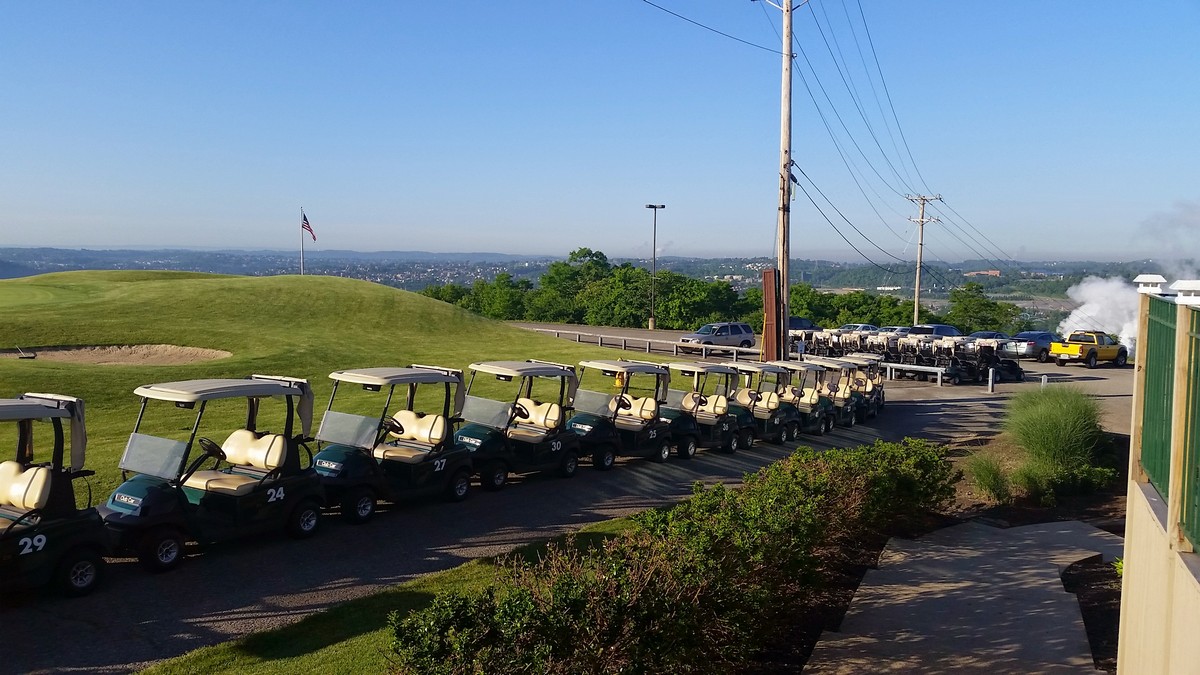 Grand View Golf Club — Mon Valley panorama